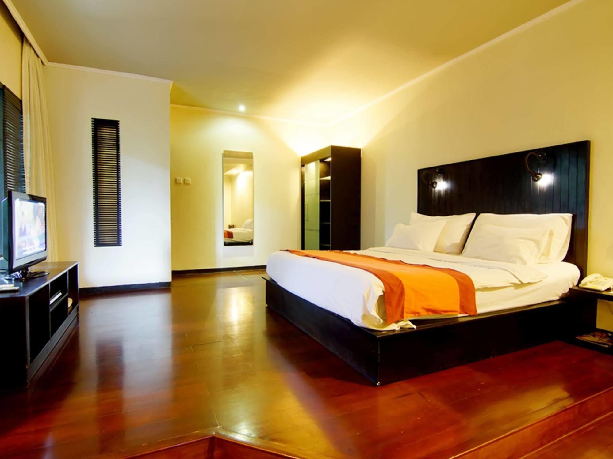 The Yani Hotel Bali Pesanggaran Екстер'єр фото